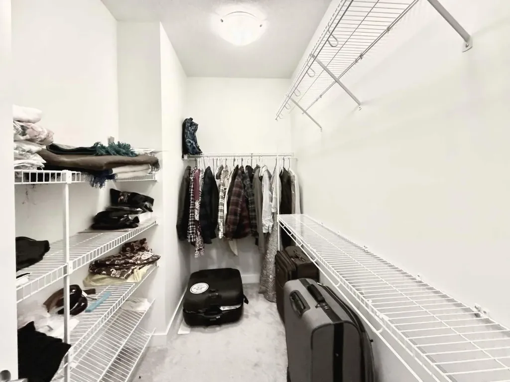 148 Carrington Circle NW Calgary AB T3P 0Y6