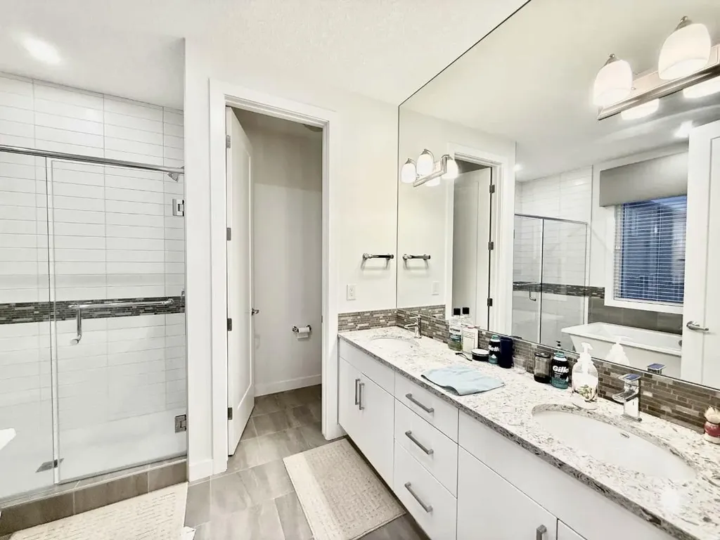 148 Carrington Circle NW Calgary AB T3P 0Y6