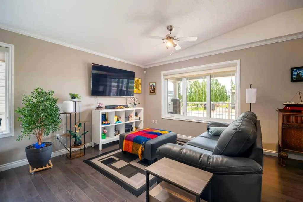 1220 1a Avenue SW Slave Lake AB T0G 2A4