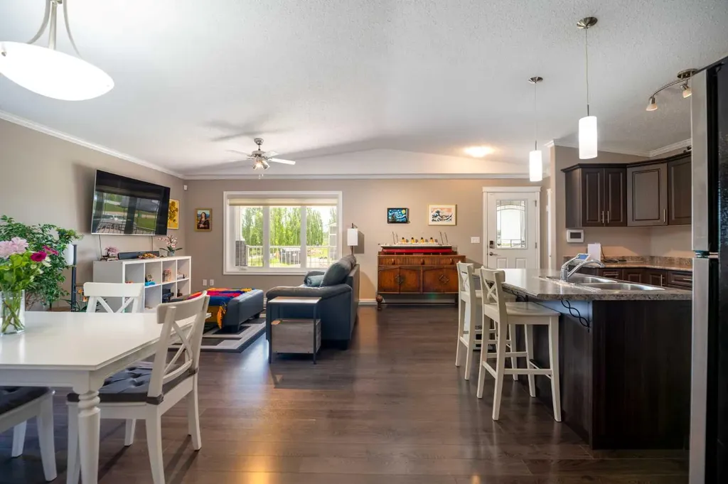 1220 1a Avenue SW Slave Lake AB T0G 2A4