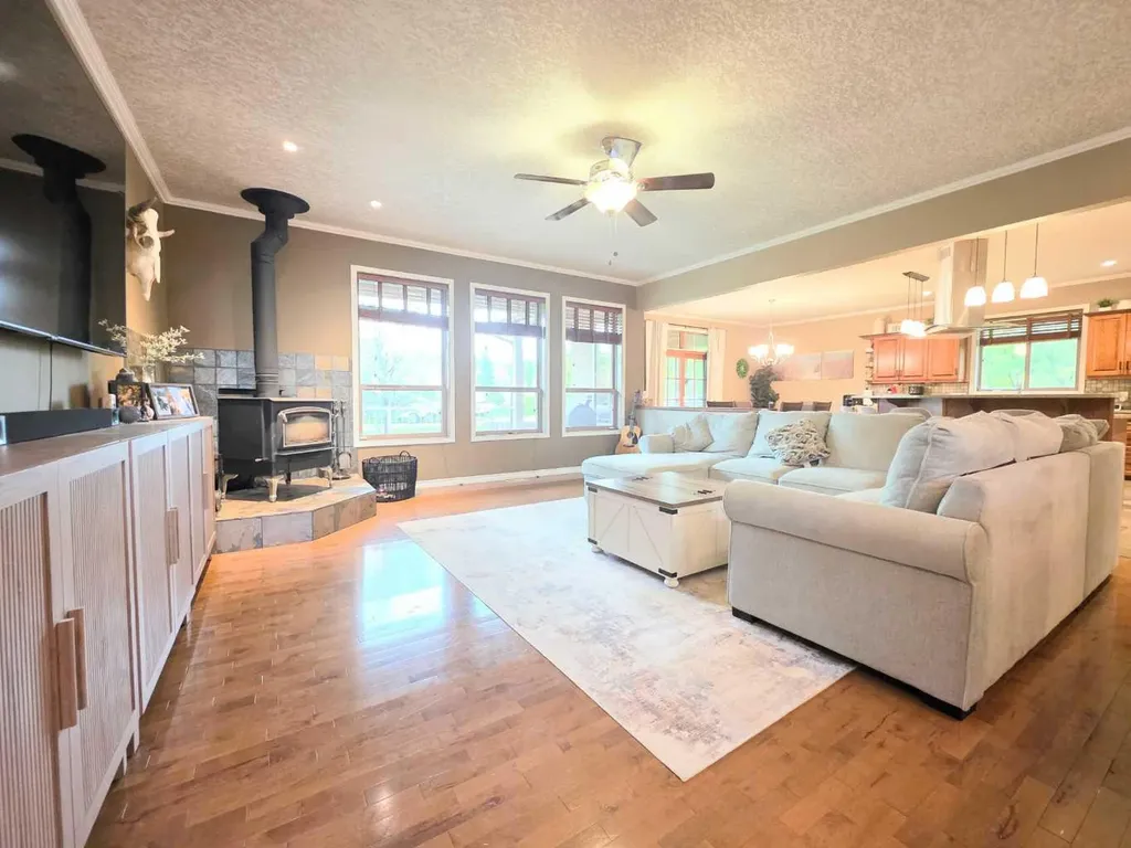 1865 Barton Drive SW Slave Lake AB T0G 2A4