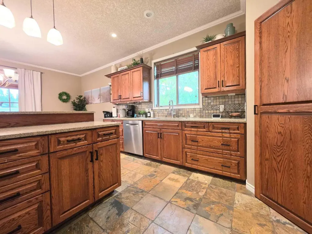1865 Barton Drive SW Slave Lake AB T0G 2A4