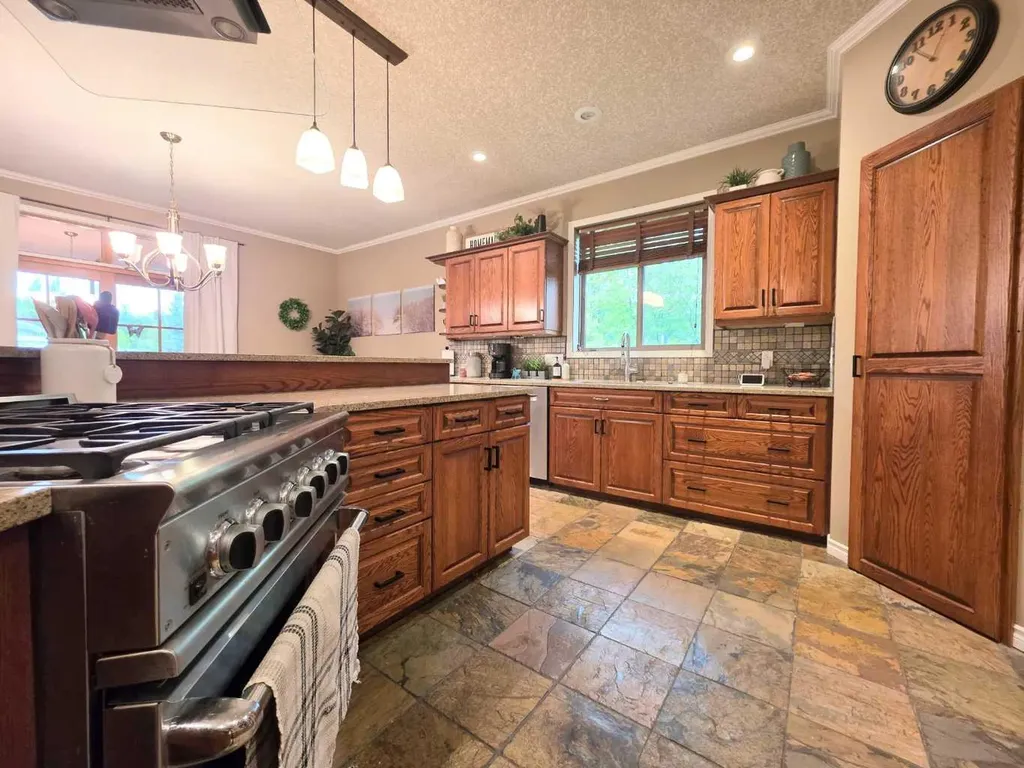 1865 Barton Drive SW Slave Lake AB T0G 2A4