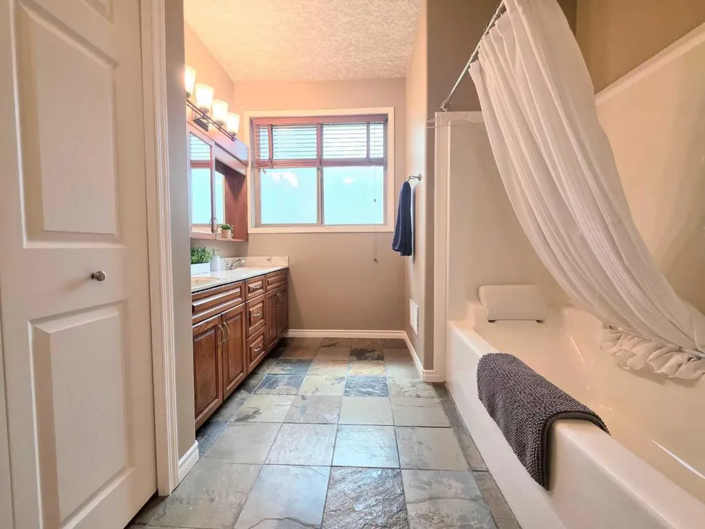 1865 Barton Drive SW Slave Lake AB T0G 2A4