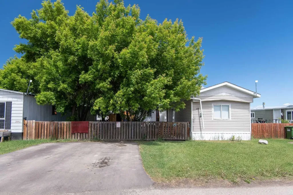 5344 76 Street Red Deer AB T4P 2A6