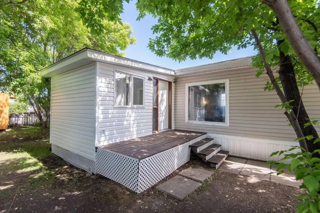5344 76 Street Red Deer AB T4P 2A6