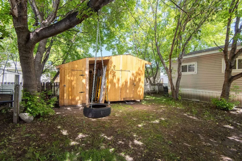 5344 76 Street Red Deer AB T4P 2A6