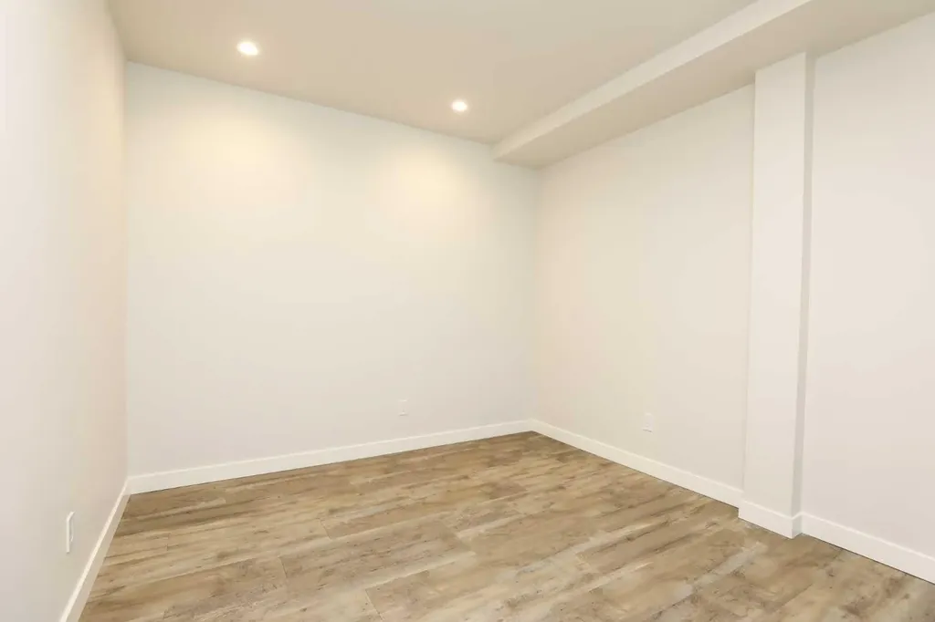 333 6 Street S Lethbridge AB T1J2C7