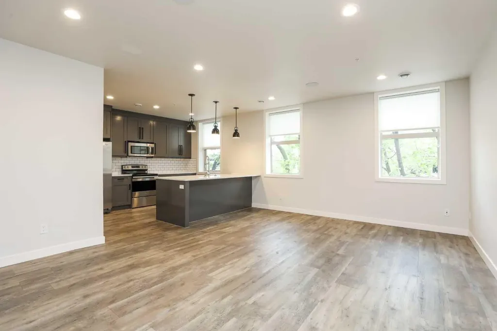 333 6 Street S Lethbridge AB T1J2C7