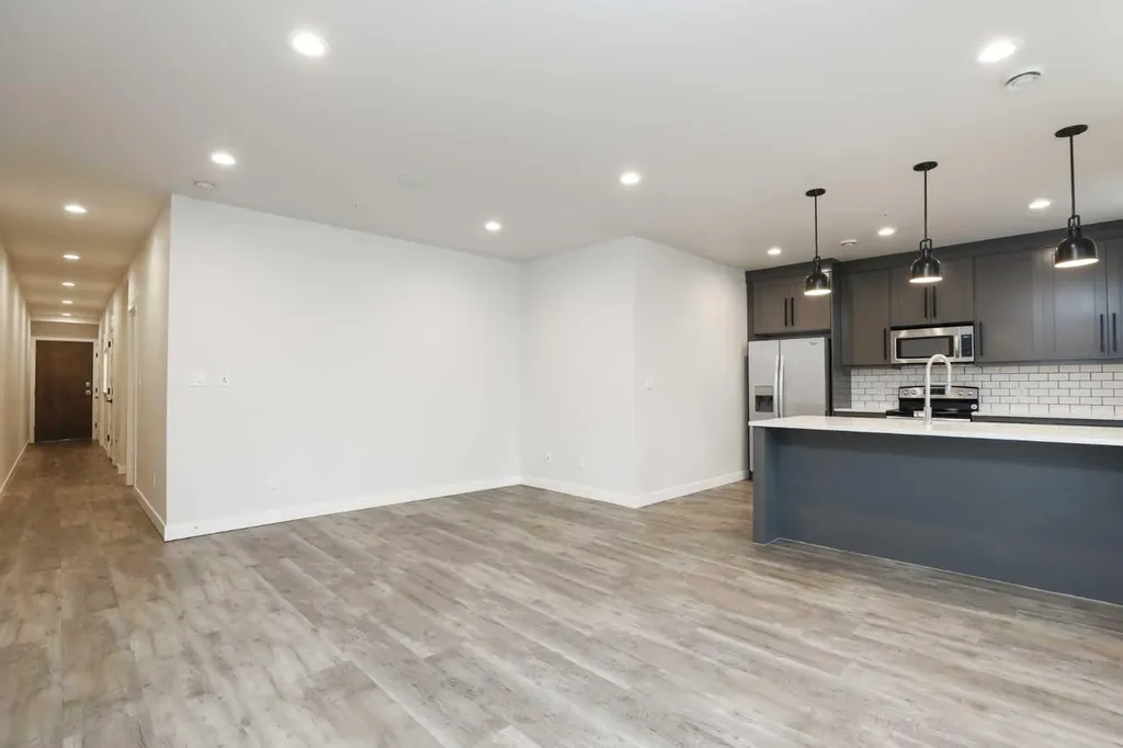 333 6 Street S Lethbridge AB T1J2C7