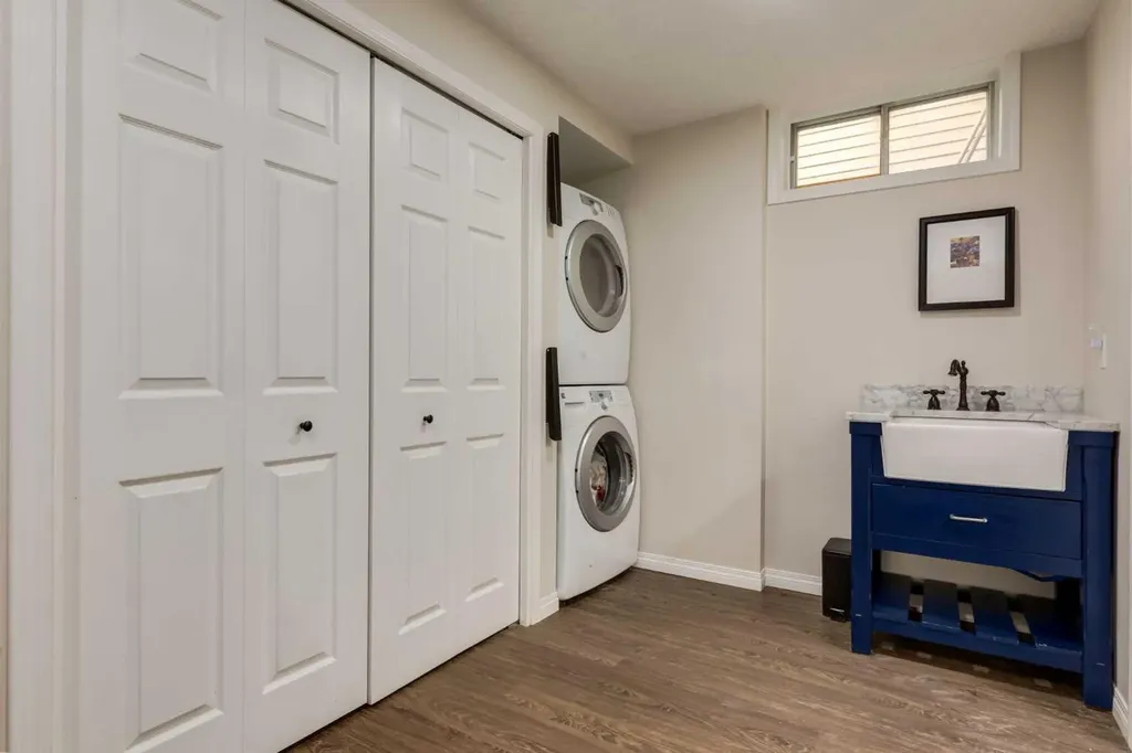 2826 1 Avenue NW Calgary AB T2N 0C8