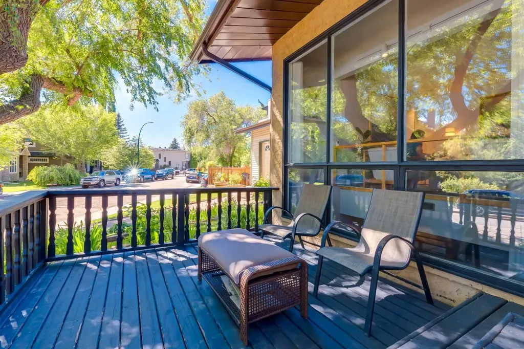 2826 1 Avenue NW Calgary AB T2N 0C8