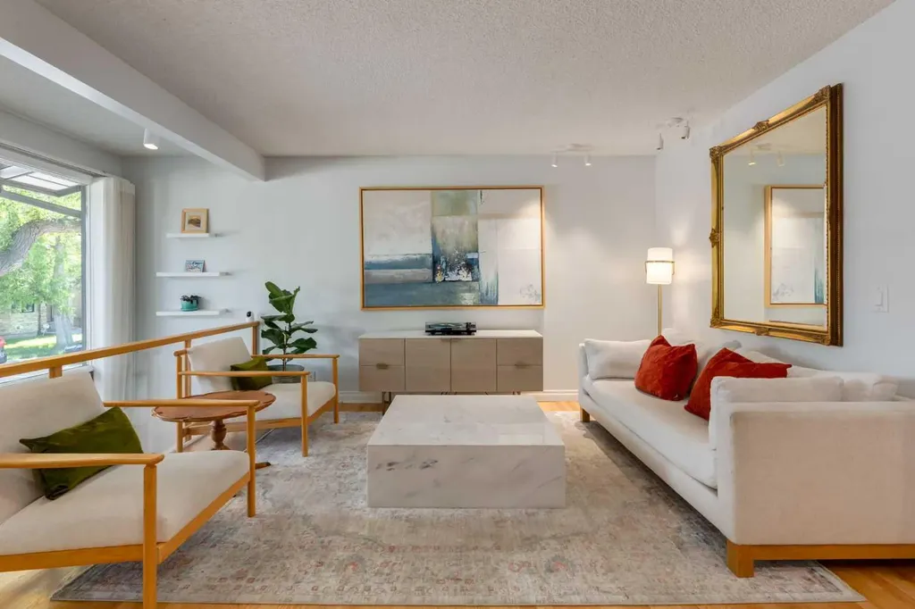 2826 1 Avenue NW Calgary AB T2N 0C8