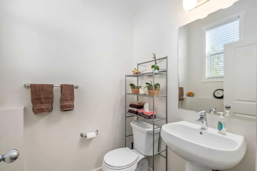 78 Livingston Gate NE Calgary AB T3P 0V2