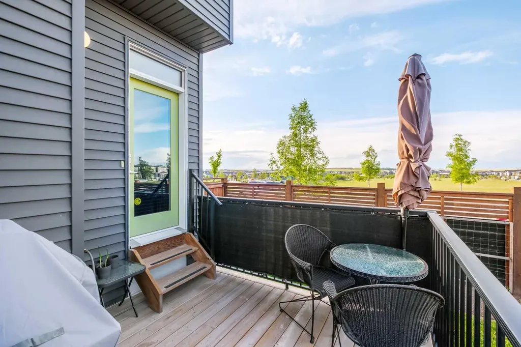 78 Livingston Gate NE Calgary AB T3P 0V2