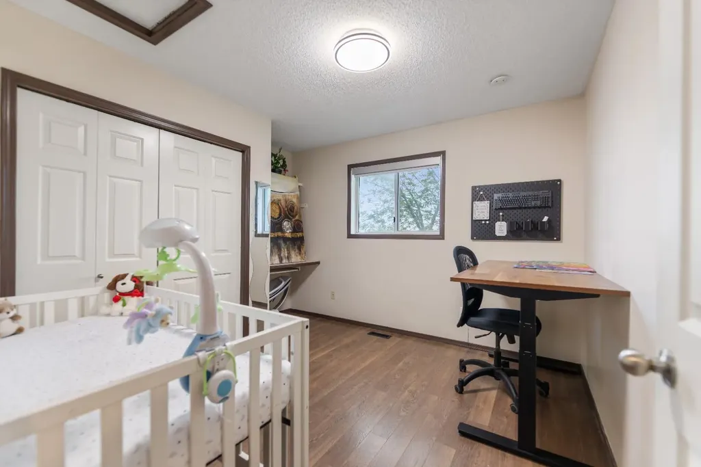 2 Eldorado Road SE Airdrie AB T4B1C3