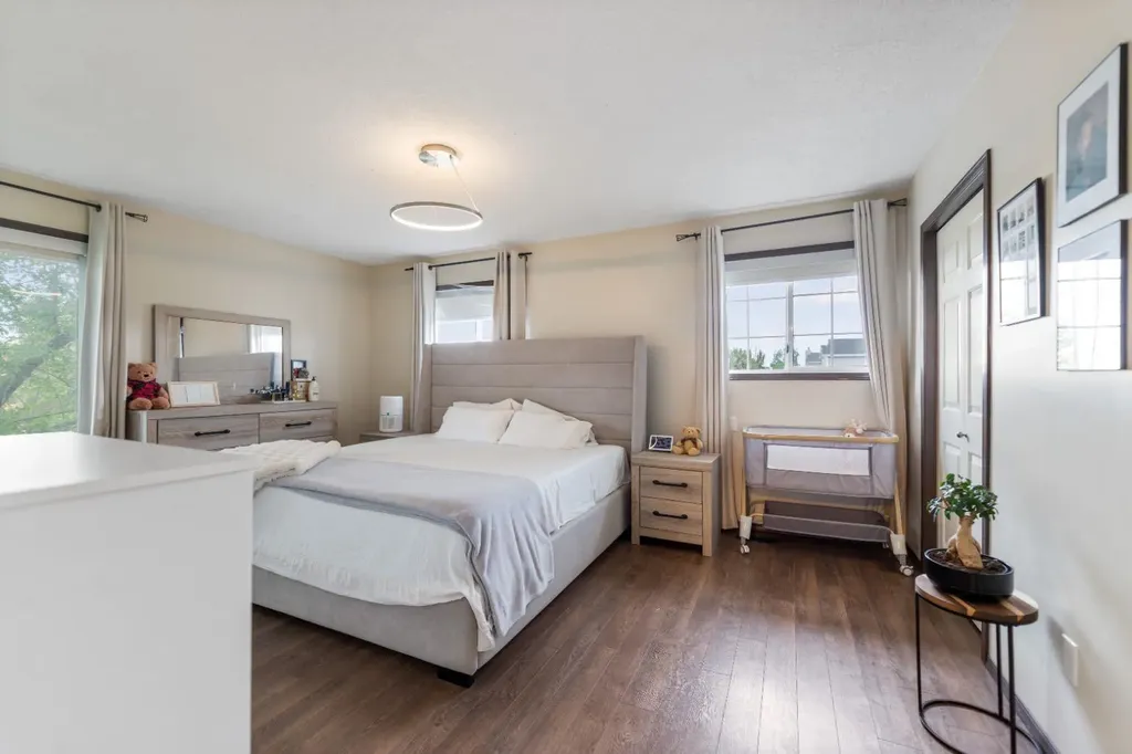 2 Eldorado Road SE Airdrie AB T4B1C3