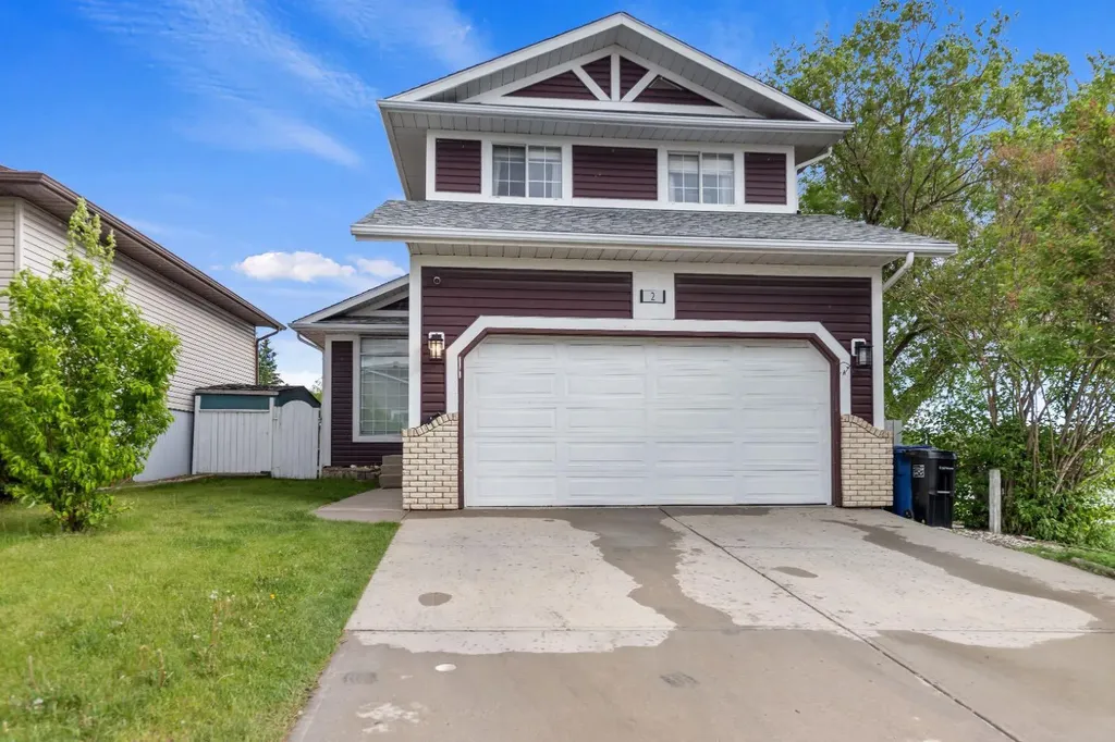2 Eldorado Road SE Airdrie AB T4B1C3