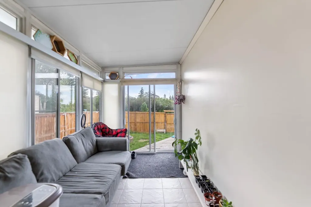 2 Eldorado Road SE Airdrie AB T4B1C3