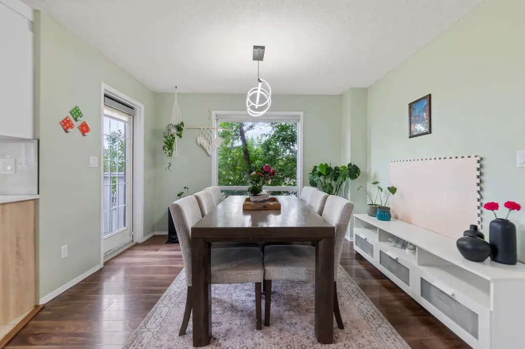 2 Eldorado Road SE Airdrie AB T4B1C3