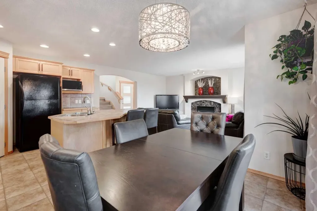 41 Chapman Close SE Calgary AB T2X 3S8