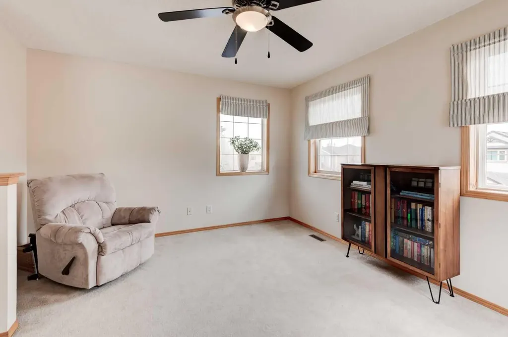 41 Chapman Close SE Calgary AB T2X 3S8