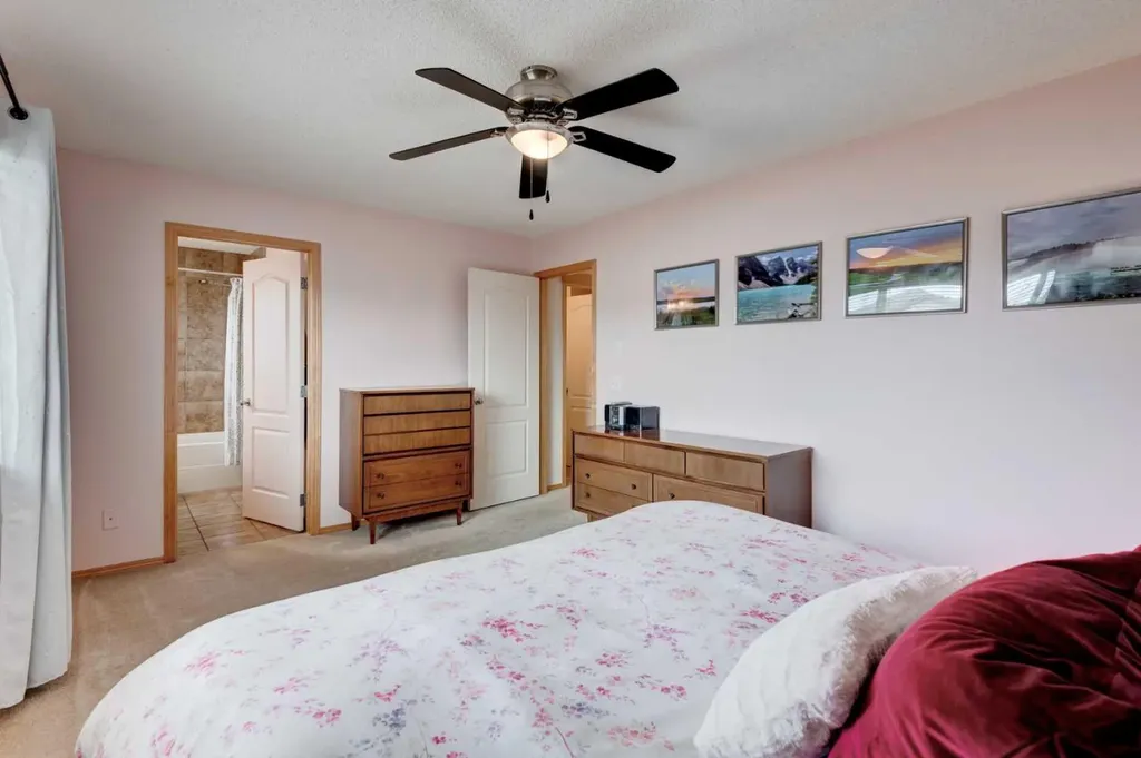 41 Chapman Close SE Calgary AB T2X 3S8