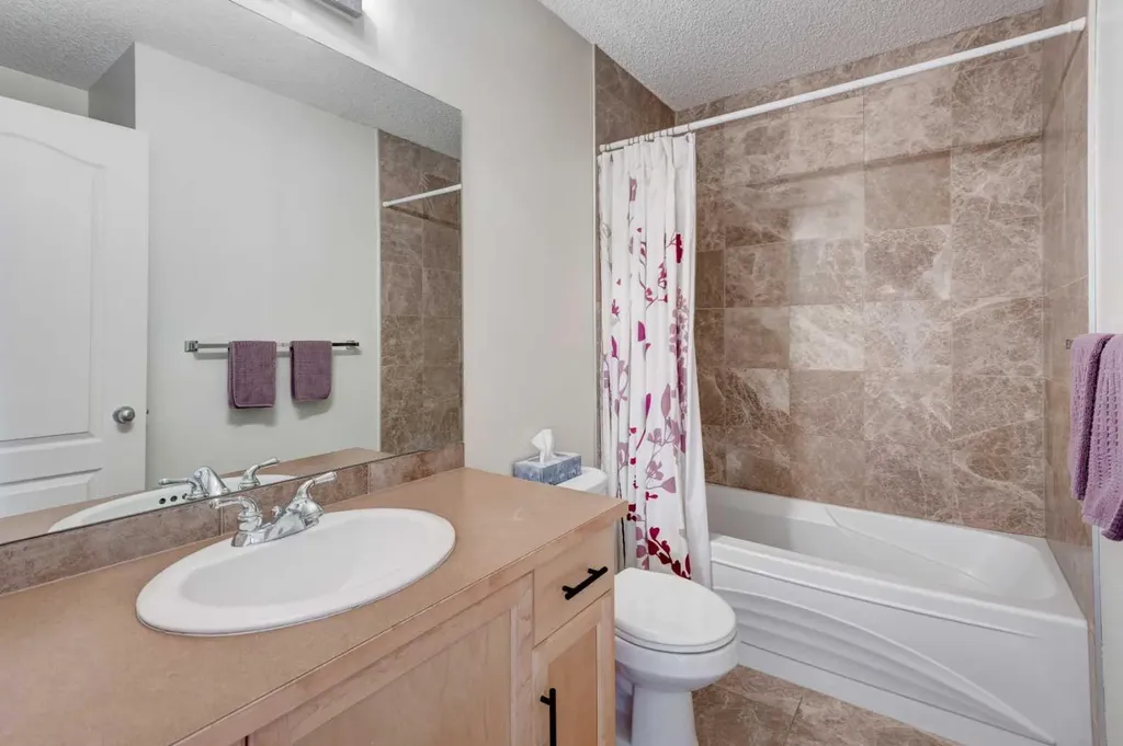 41 Chapman Close SE Calgary AB T2X 3S8