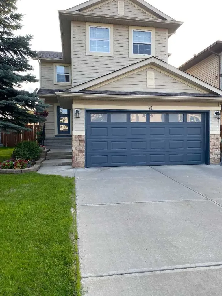 41 Chapman Close SE Calgary AB T2X 3S8