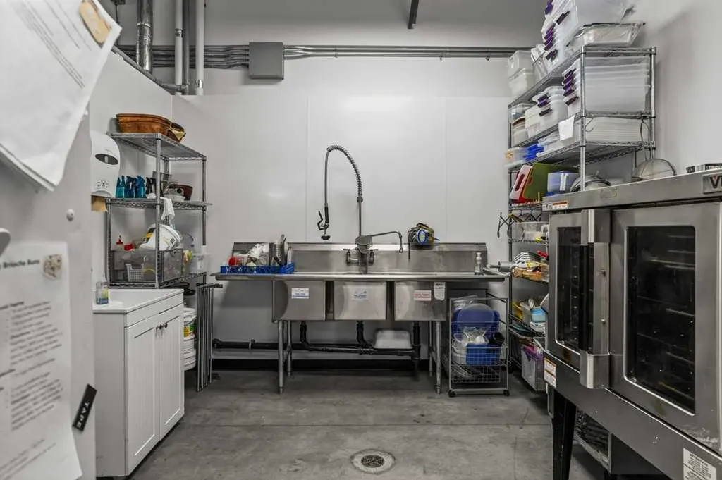 306 Bow Valley Trail Canmore AB T1W 0N2
