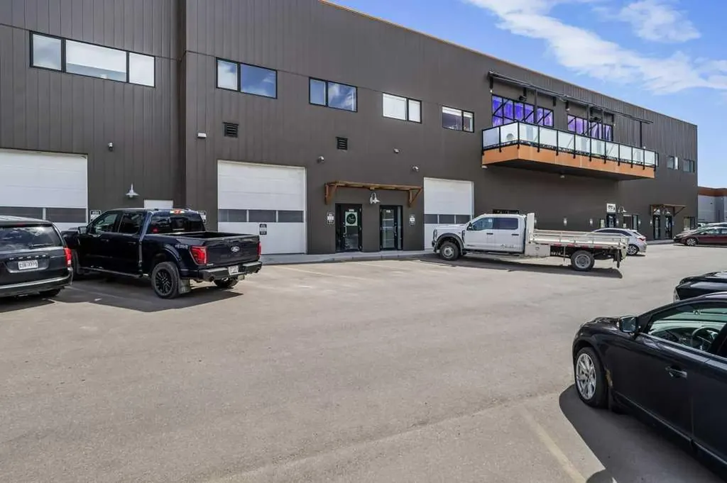 306 Bow Valley Trail Canmore AB T1W 0N2