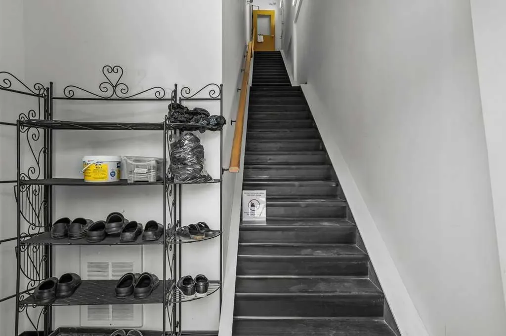306 Bow Valley Trail Canmore AB T1W 0N2