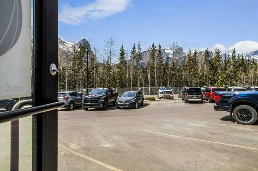 306 Bow Valley Trail Canmore AB T1W 0N2