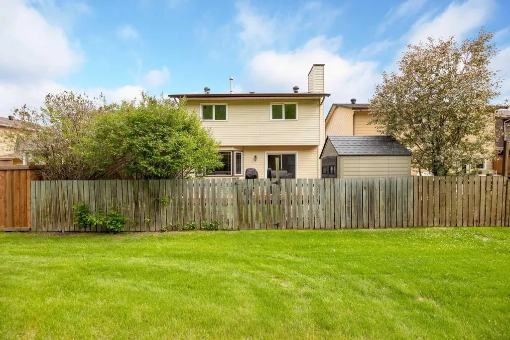 117 Goodwin Place Fort Mcmurray AB T9J1K1