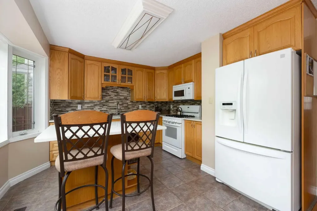 117 Goodwin Place Fort Mcmurray AB T9J1K1