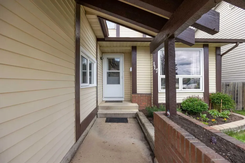117 Goodwin Place Fort Mcmurray AB T9J1K1