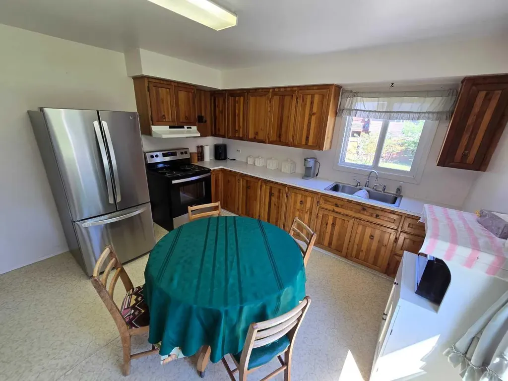 10701 91 Street Peace River AB T8S 1R1