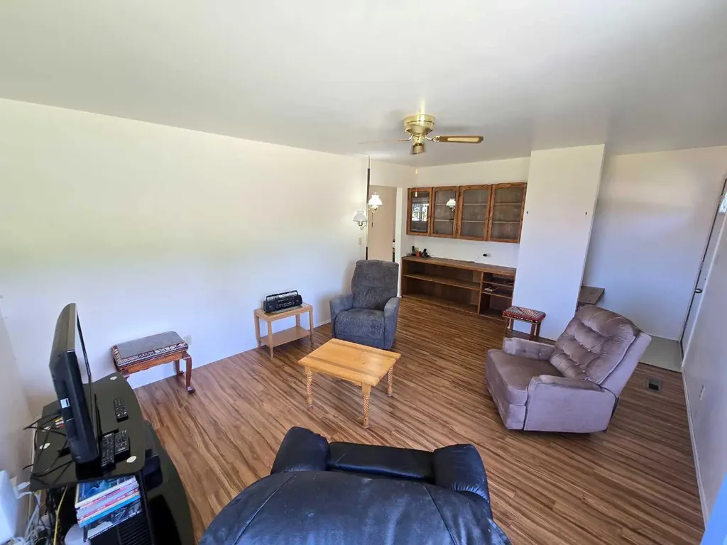10701 91 Street Peace River AB T8S 1R1