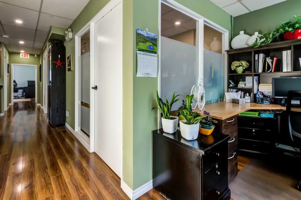 6417 112 Avenue Edmonton AB T5W 0N9