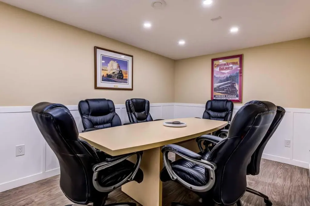 6417 112 Avenue Edmonton AB T5W 0N9
