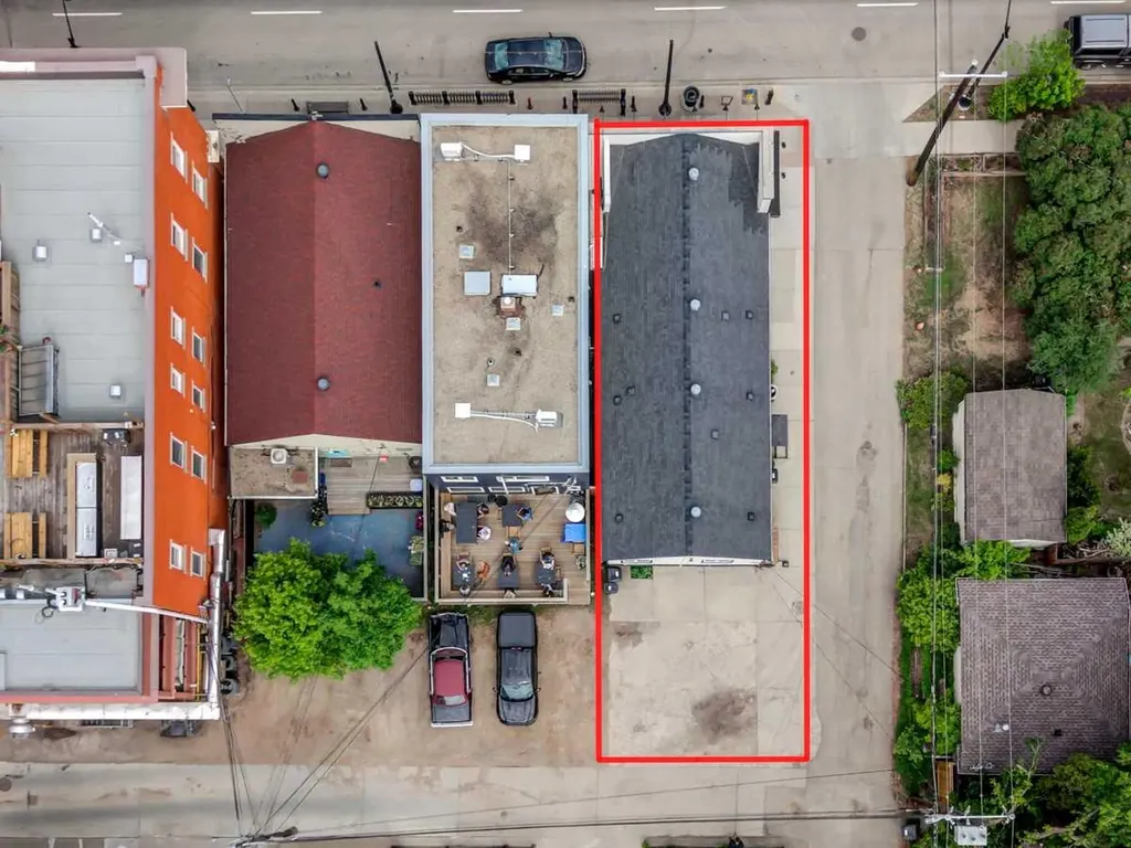 6417 112 Avenue Edmonton AB T5W 0N9