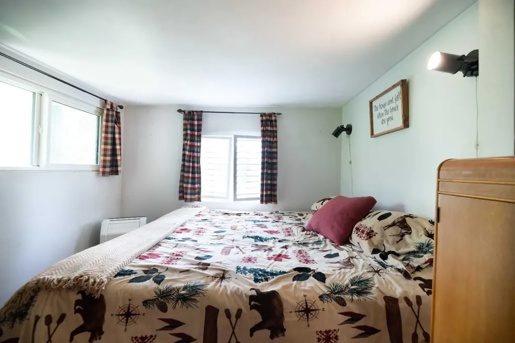 4806 49 Avenue Rochester AB T0G 1Z0