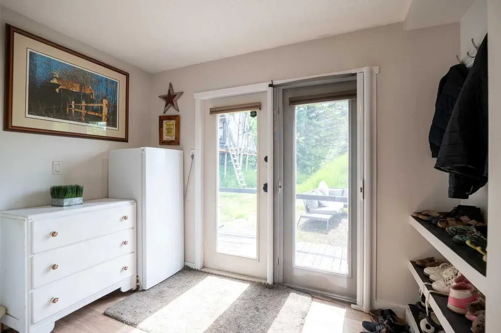 4806 49 Avenue Rochester AB T0G 1Z0