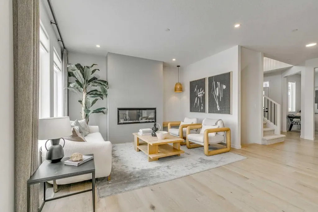 227 Lucas Common NW Calgary AB T3P 2B3