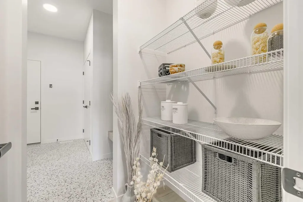227 Lucas Common NW Calgary AB T3P 2B3