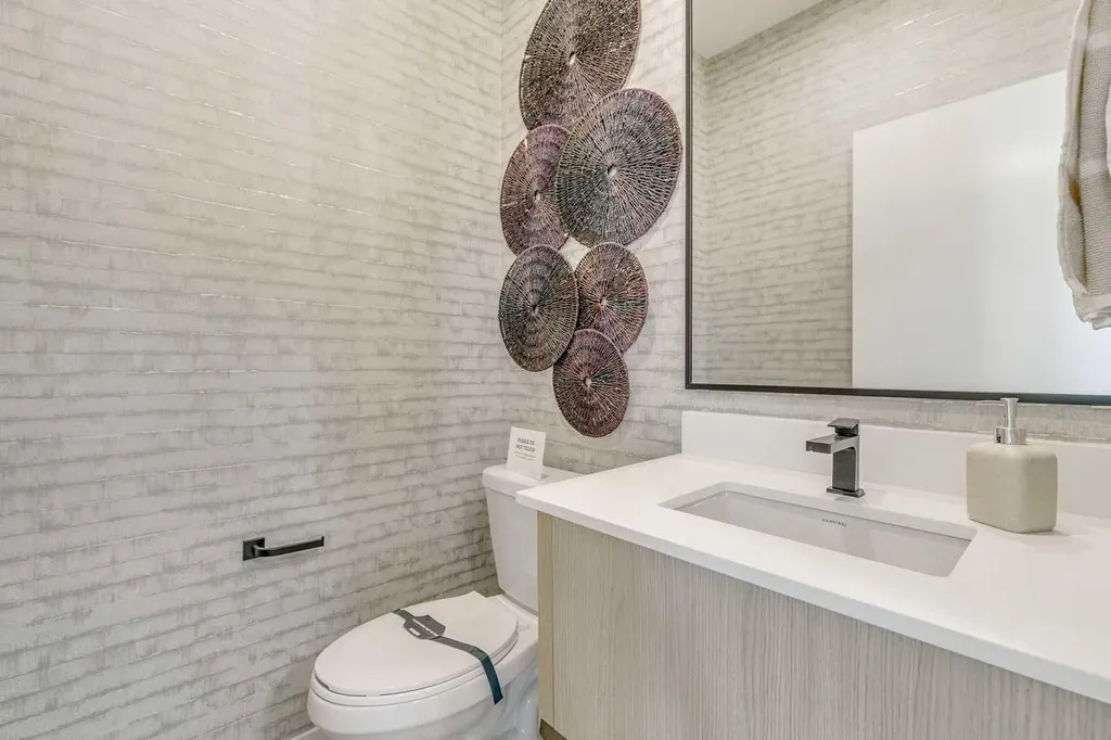 227 Lucas Common NW Calgary AB T3P 2B3