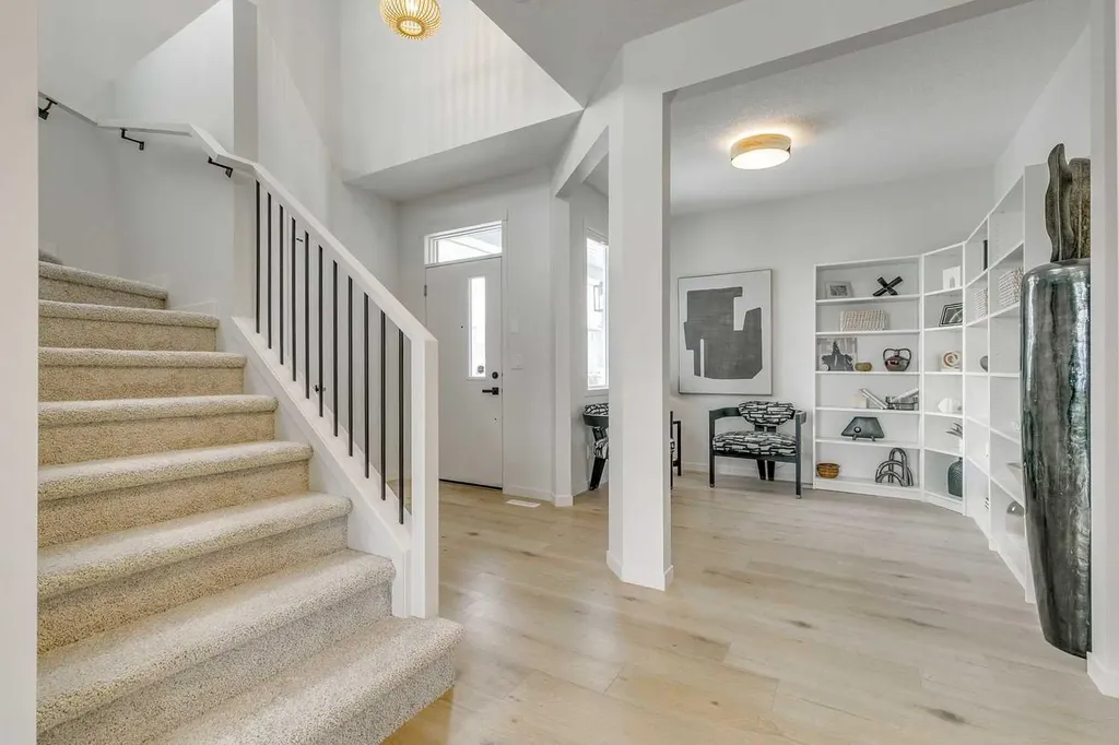 227 Lucas Common NW Calgary AB T3P 2B3