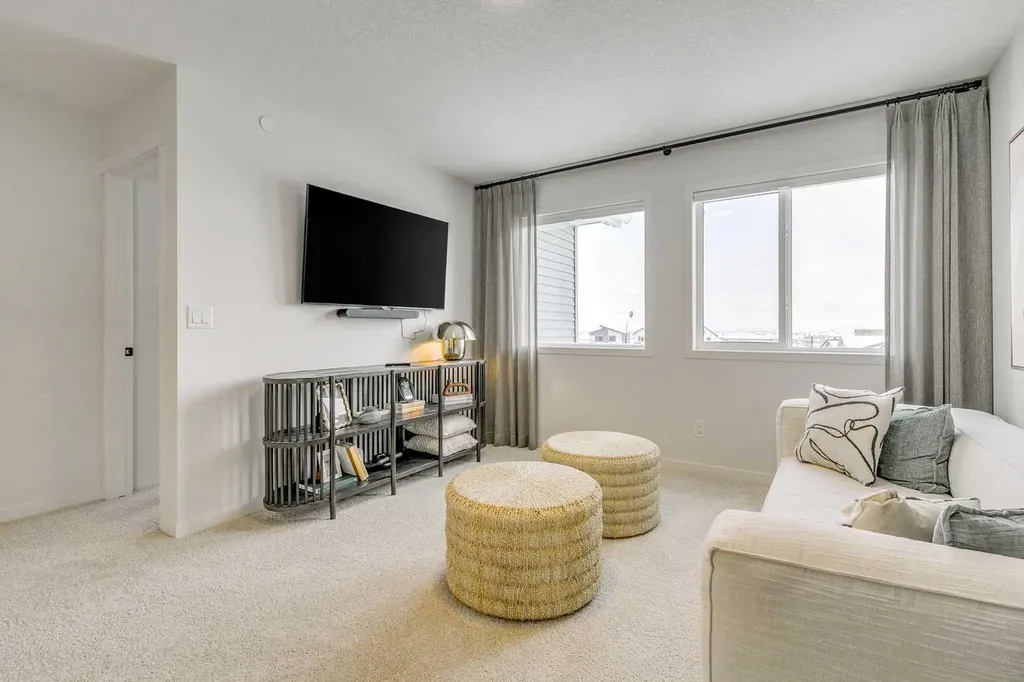 227 Lucas Common NW Calgary AB T3P 2B3