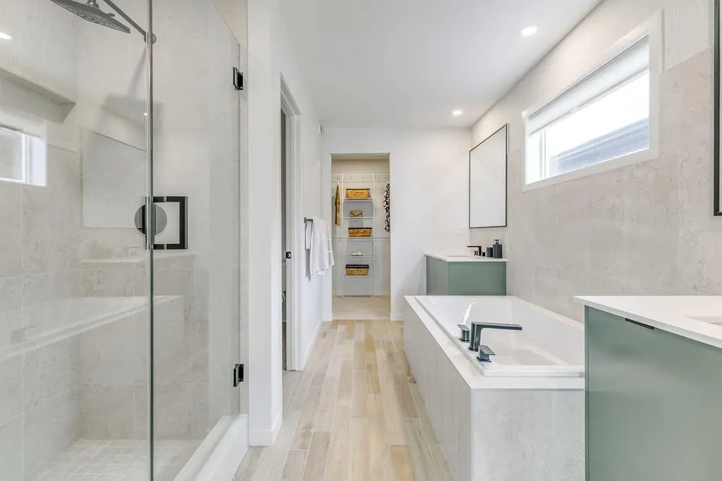 227 Lucas Common NW Calgary AB T3P 2B3