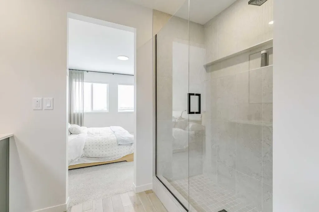 227 Lucas Common NW Calgary AB T3P 2B3